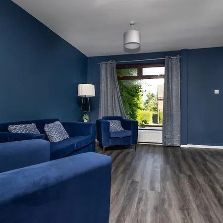 Newhall By Alt-stay Contractor - 3 Bed Contractor With Parking, Wi-fi & Full Kitchen - Ideal For Long 度假居 利兹