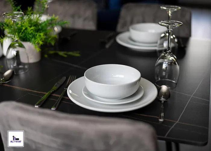 Newhall By Alt-Stay Contractor Accommodation - 3 Bed Contractor Home With Parking, Wi-Fi & Full Kitchen - Ideal For Long Stays