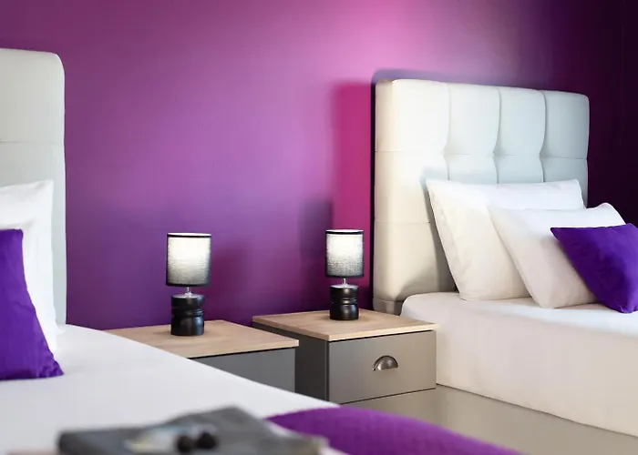 Newhall By Alt-Stay Contractor Accommodation - 3 Bed Contractor Home With Parking, Wi-Fi & Full Kitchen - Ideal For Long Stays * Leeds (West Yorkshire)