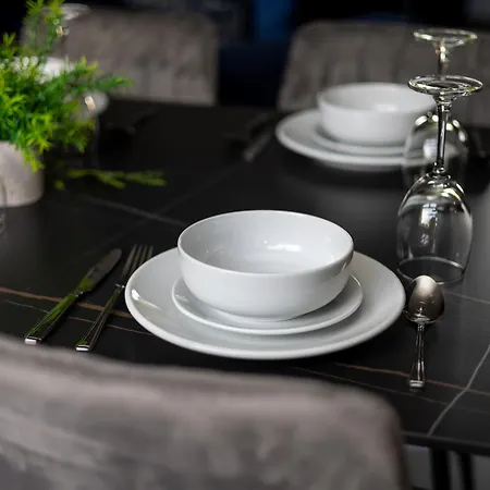 Newhall By Alt-stay - 3 Bed House - Parking, Wifi & Full Kitchen - Contractors & Relocations - Weekly & Monthly Rates - Rates Direct, Search Alt-stay