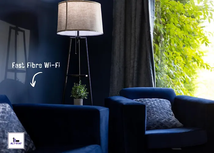 Newhall By Alt-Stay Contractor Accommodation - 3 Bed Contractor Home With Parking, Wi-Fi & Full Kitchen - Ideal For Long Stays Будинок відпочинку *